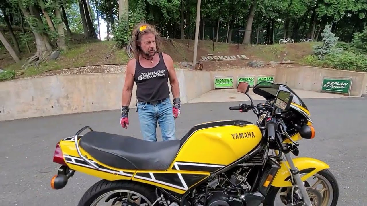 1985 YAMAHA RZ350 KENNY ROBERTS EDITION 6 SPEED 2 STROKE LIQUID COOLED