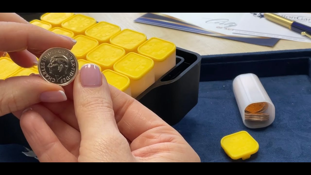 Unboxing of The 2025 Rose Gold Sovereign from Then Royal Mint Monster Box