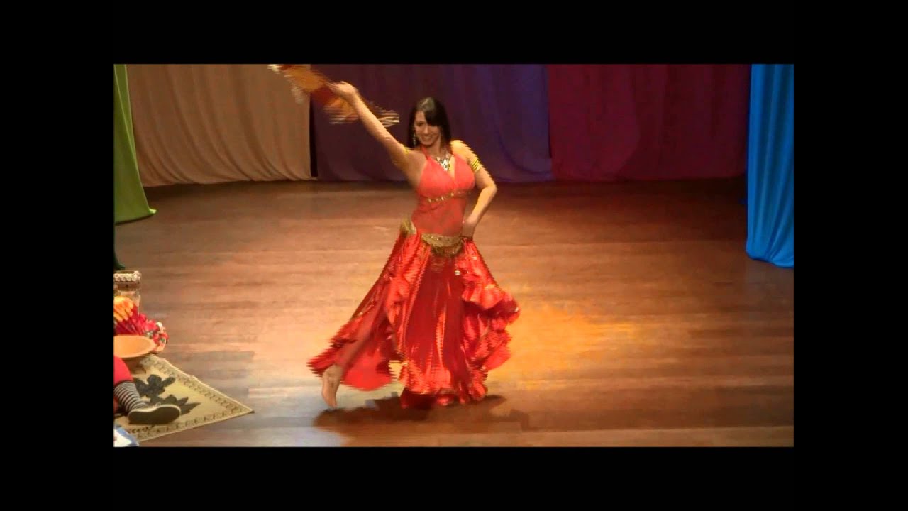 A COR VIVA- SILVIA BRAGAGNOLO -  DANÇA CIGANA ÁRABE -  LARANJA A COR DA ENERGIA