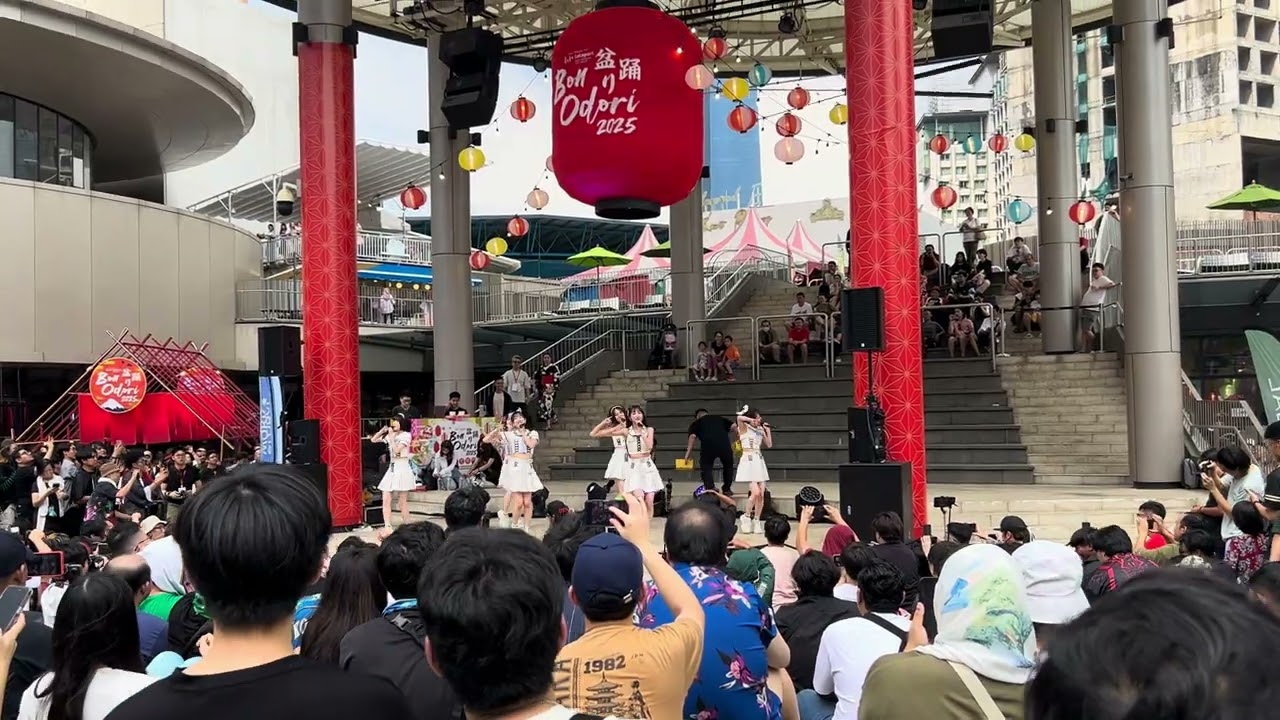 2025 AKB48 free concert LaLaPort Kuala Lumpur