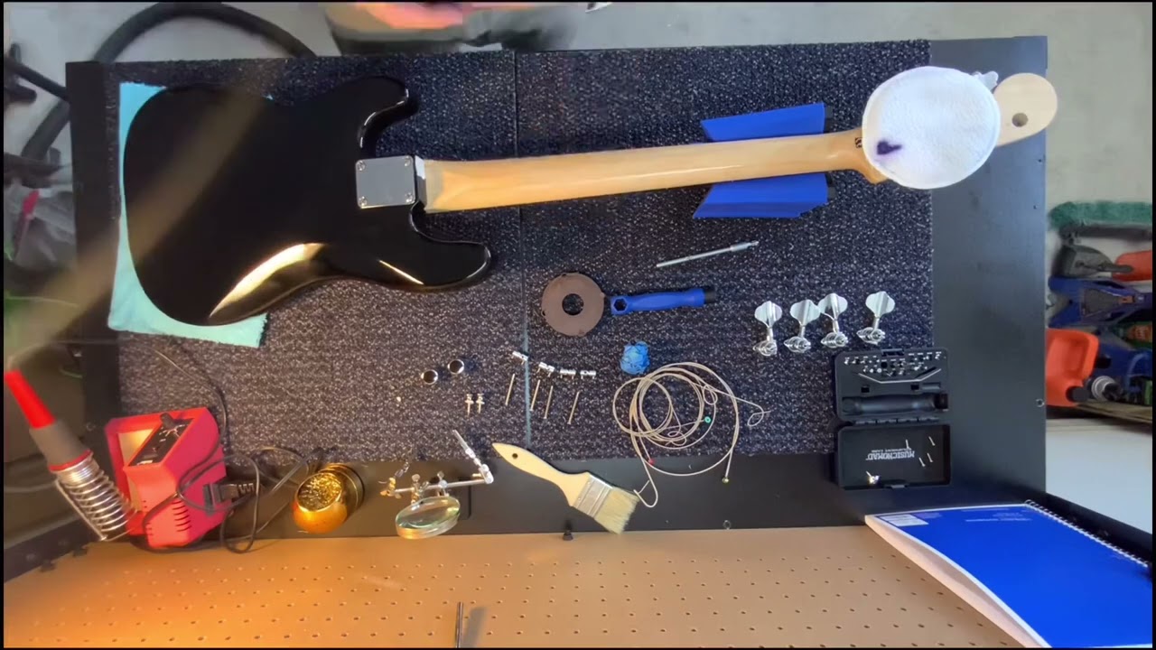 Squire mini bass detail and setup