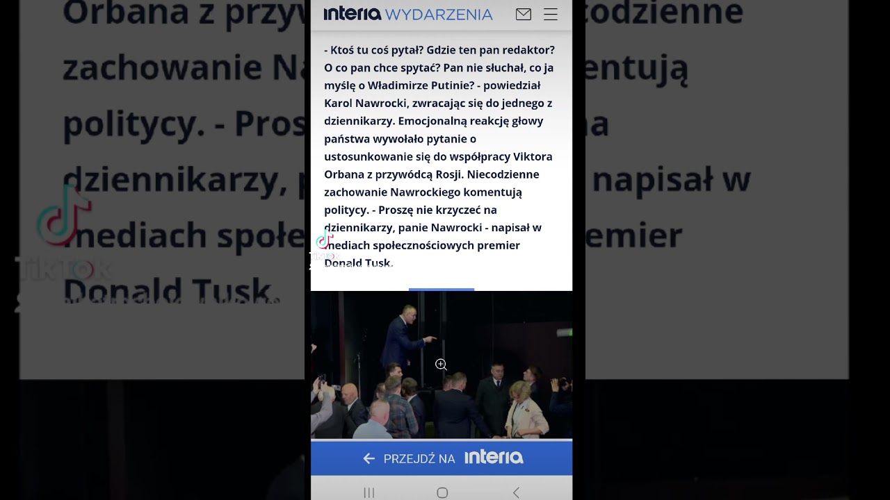 Tusk uspokaja prezydenta/  w tle pytanie dziennikarza o...