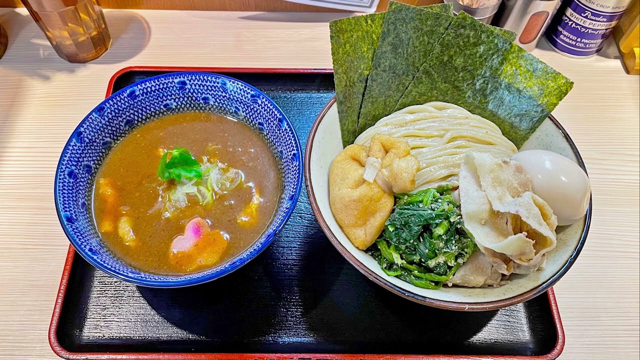 「らー麺土俵 鶴嶺峰」の「鶴嶺峰つけ麺 幕内（並）」と「特製トッピング」