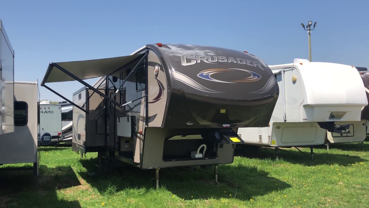 2015 Crusader Touring 295RST Pre-Loved 5th Wheel @Camp-Out RV in Stratford Ontario
