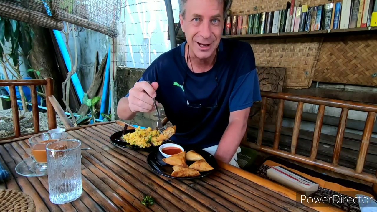 Lunch at Borderline Cafe in Mae Sot, Thailand