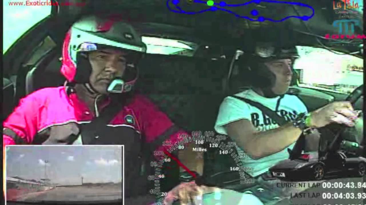 Benito Guerra manejando Lamborghini Murciélago