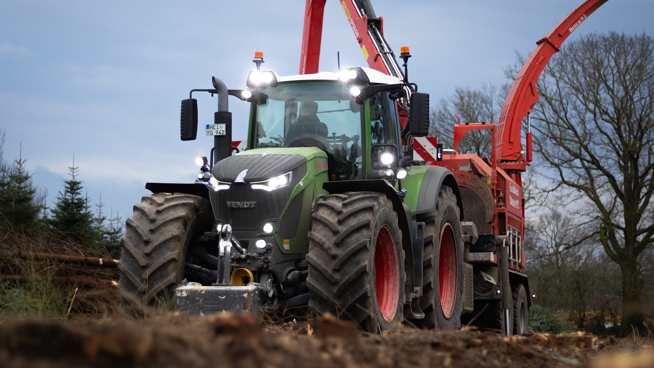 Holz häckseln mit Fendt 942 Vario und Claas Xerion! || Forst 2024 || Landwirtschaft in Dithmarschen