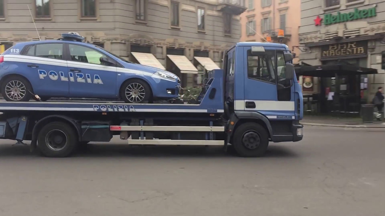 Carroattrezzi  Della Polizia di Stato di Milano By Vizzo