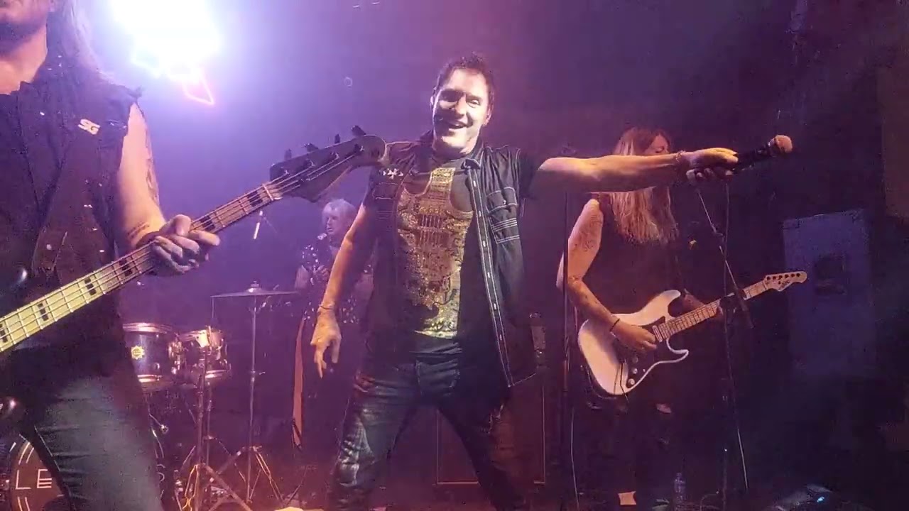 Johnny Gioeli - Hot Cherie (A kiss For Antonella Lizzy)