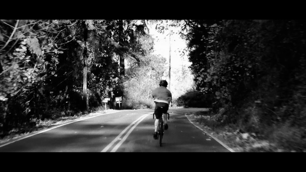FIXED GEAR DOWNHILL