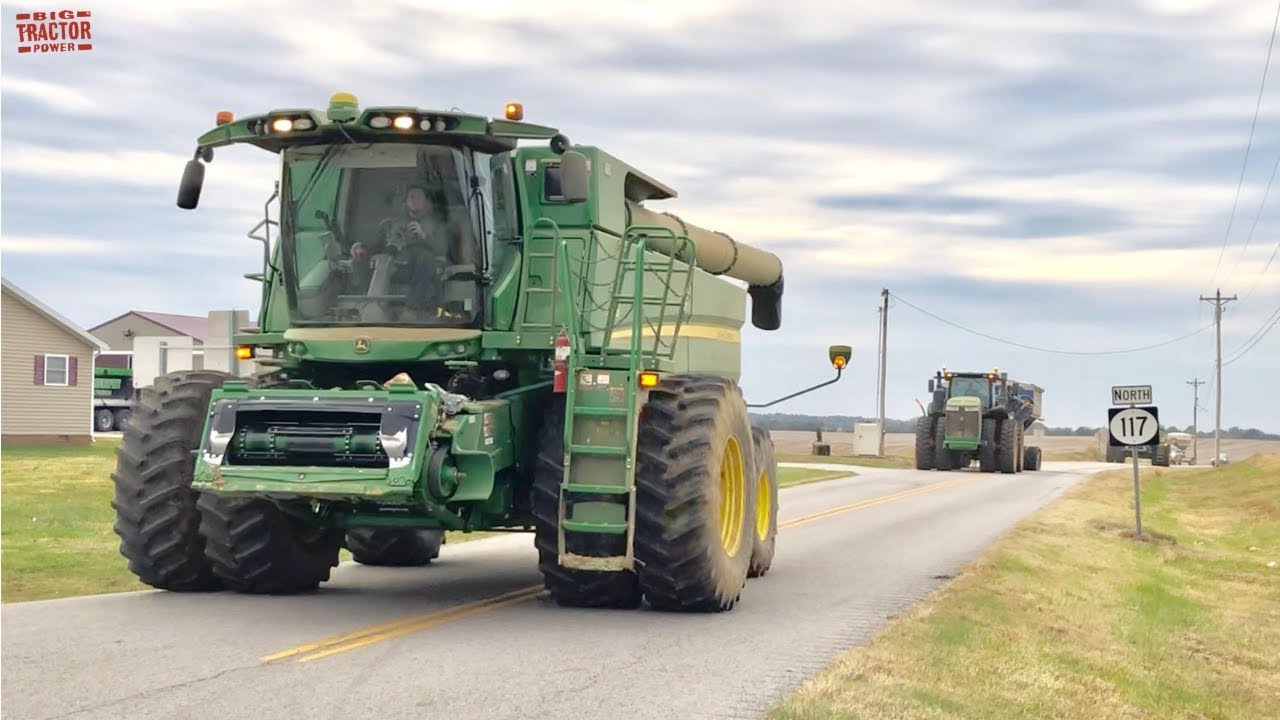 JOHN DEEERE S790 Combine Corn Harvest Road Trip
