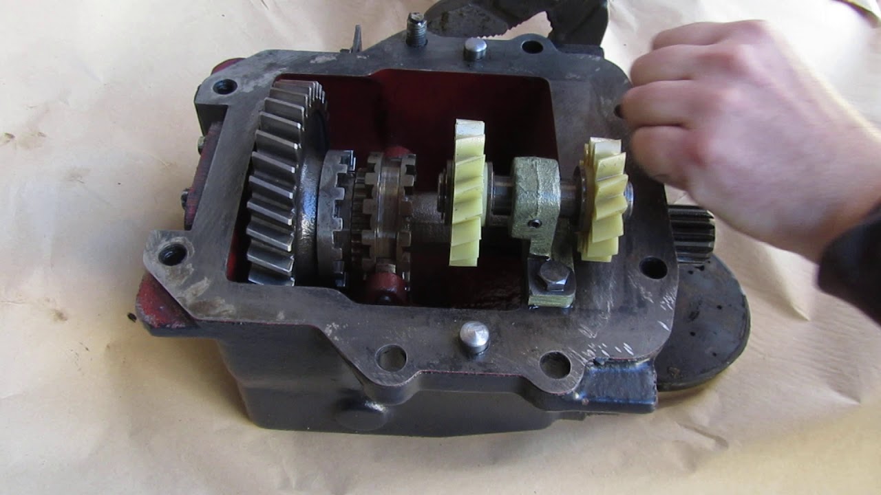 Funktionsprinzip Klauenkupplung Allradantrieb Deutz DX 3.60