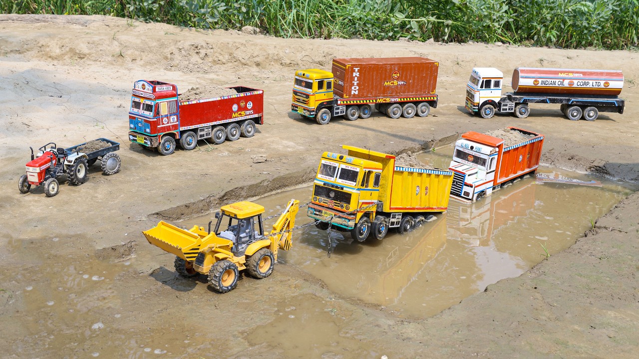JCB 3dx Pulling Out TATA Dumper Stuck in Mud pound | Swaraj 855 Tractor Heavy Rescue Dumper Truck
