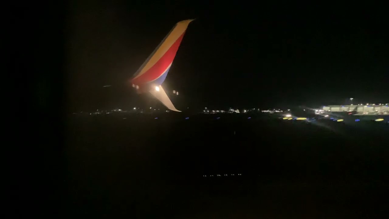 Landing in Orlando, Florida (Southwest Airlines Boeing 737-700)