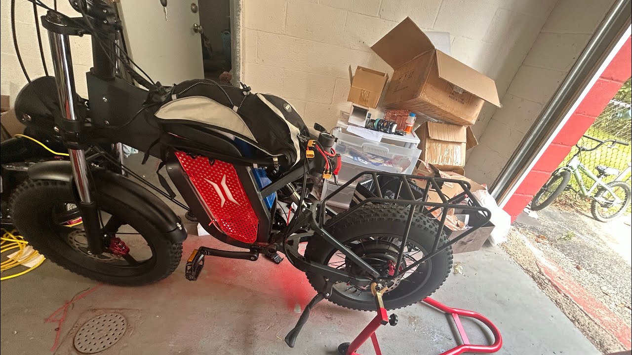EKX X20  AKA GUNAI EBIKE UPGRADE 3000w SABVOTON CONTROLLER 72v BATTERY excuse the mess