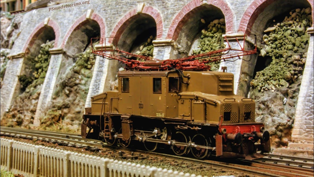 La 551.088 presso il TCS