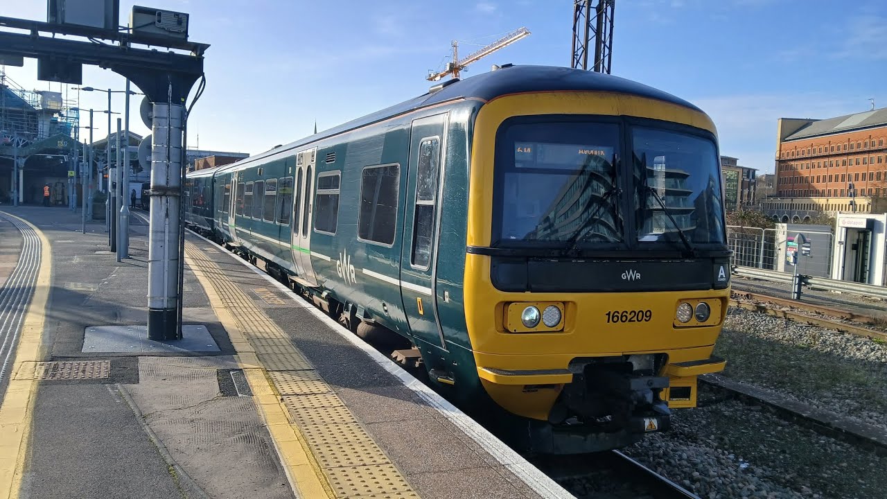 trains at Bristol Temple Meads 24/1/2025