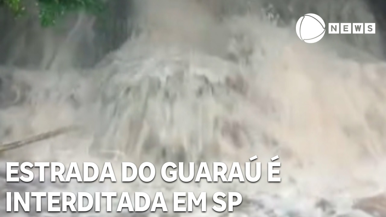 Estrada do Guara&uacute;, em Peru&iacute;be, &eacute; interditada por risco de queda de barreira