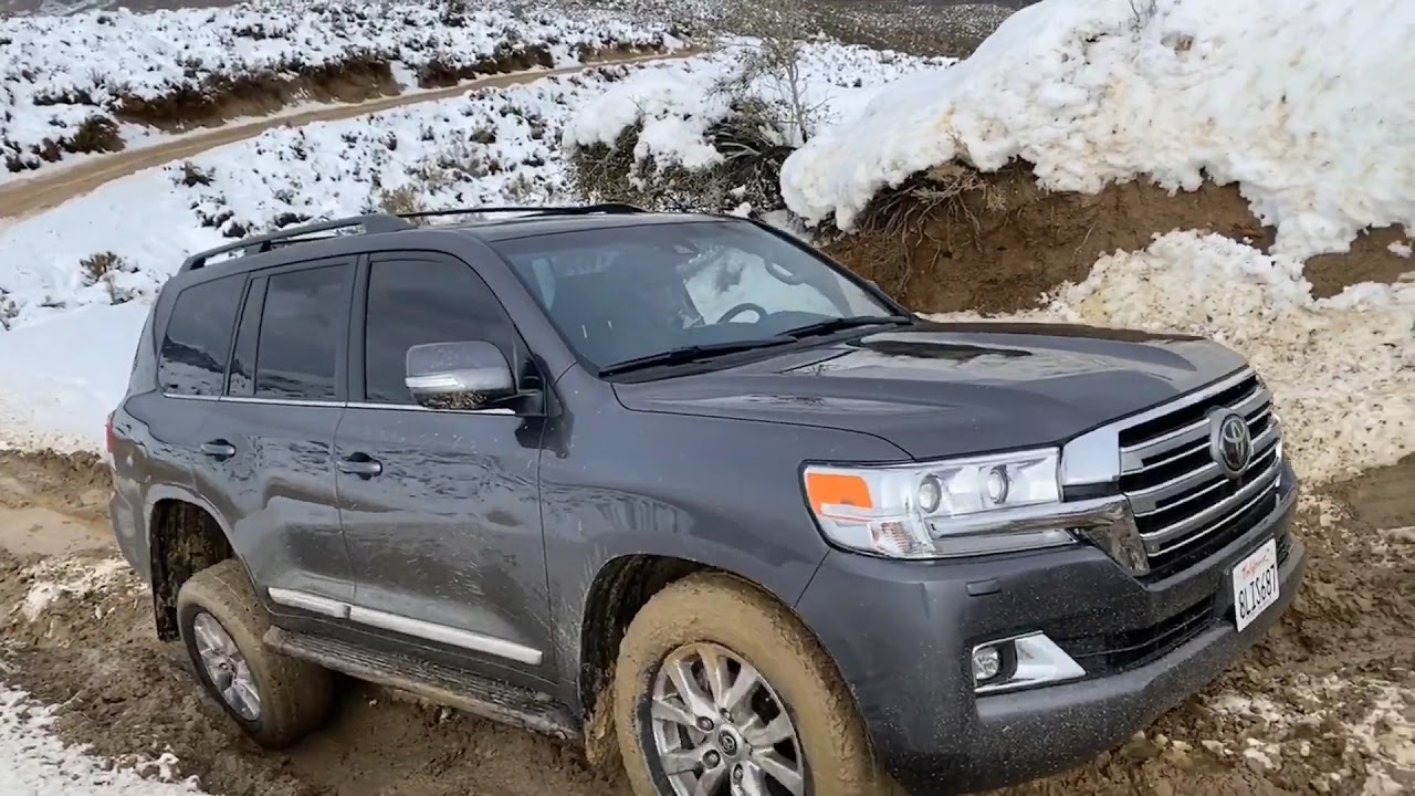 NEW Land Cruiser 200 to the test, Crawling Control ON