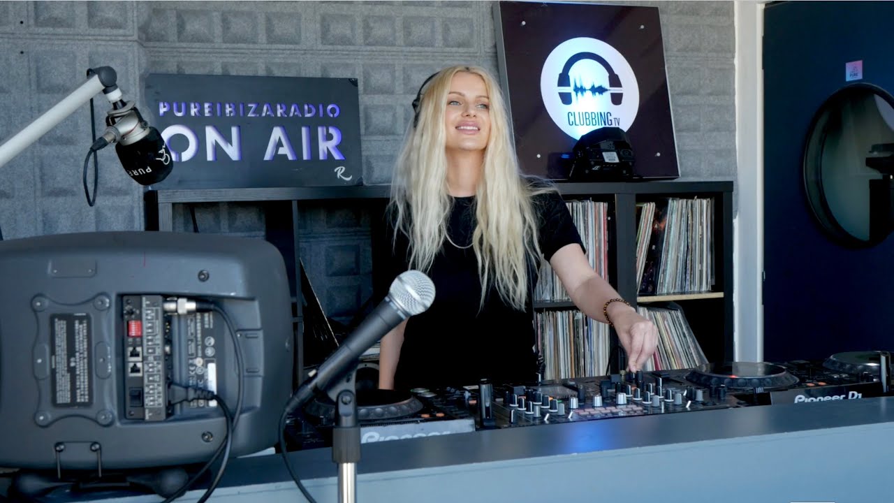 Alev Tav @PureIbizaRadio for Space Ibiza radioshow [deep tech/garage/tech house dj mix]