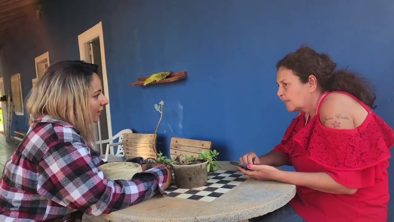 Fazendeiro manda funcionário embora após ele pegar o celular Mad não imaginava as consequências 