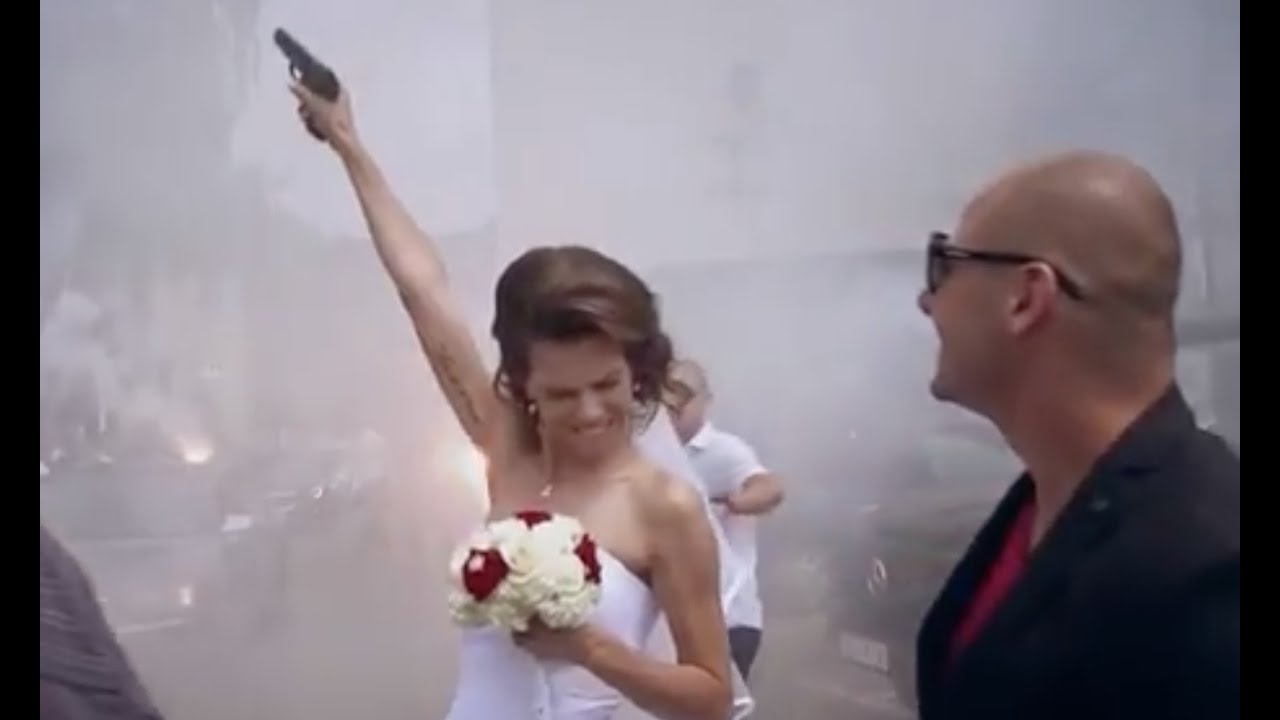 La boda de dos ultras: armas, bengalas y un desfase de locos