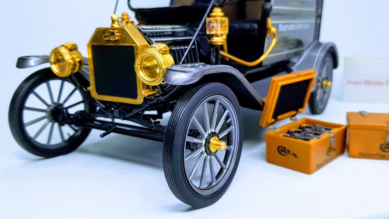 24 karat gold plated replica from Franklin Mint - 1/16 scale Ford Model T - Colt Delivery Truck