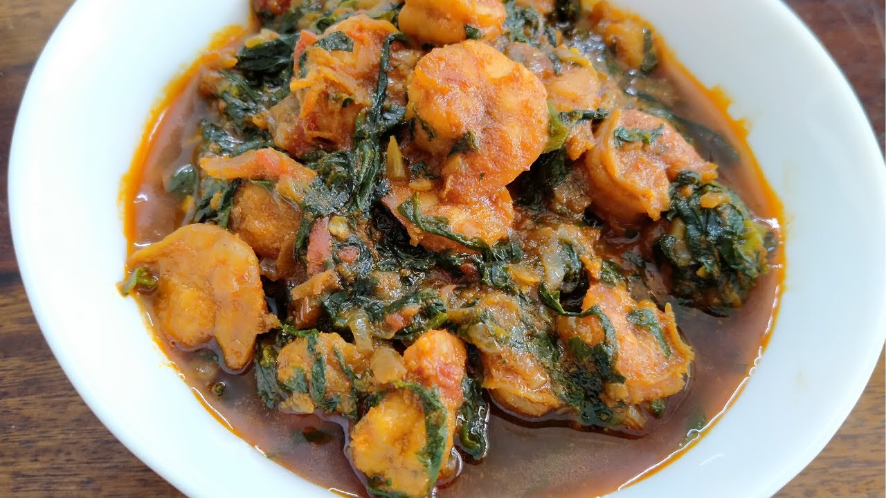 Spinach Prawn Curry !! Palak Prawn Curry !!