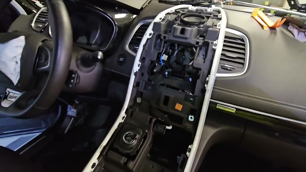 ‎@mgarageon . Espace V demontaż deski rozdzielczej. Dashboard removal Espace V. Part VII.