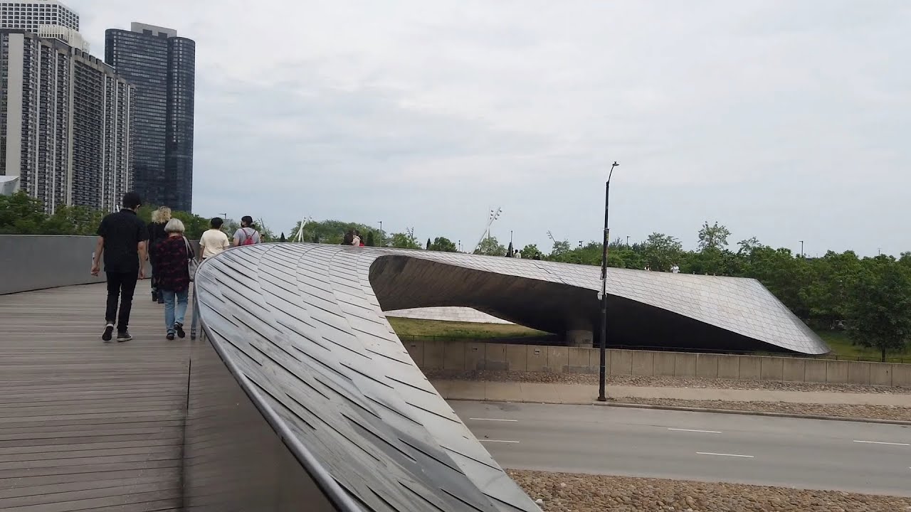 Chicago, Illinois - BP Pedestrian Bridge (2021)