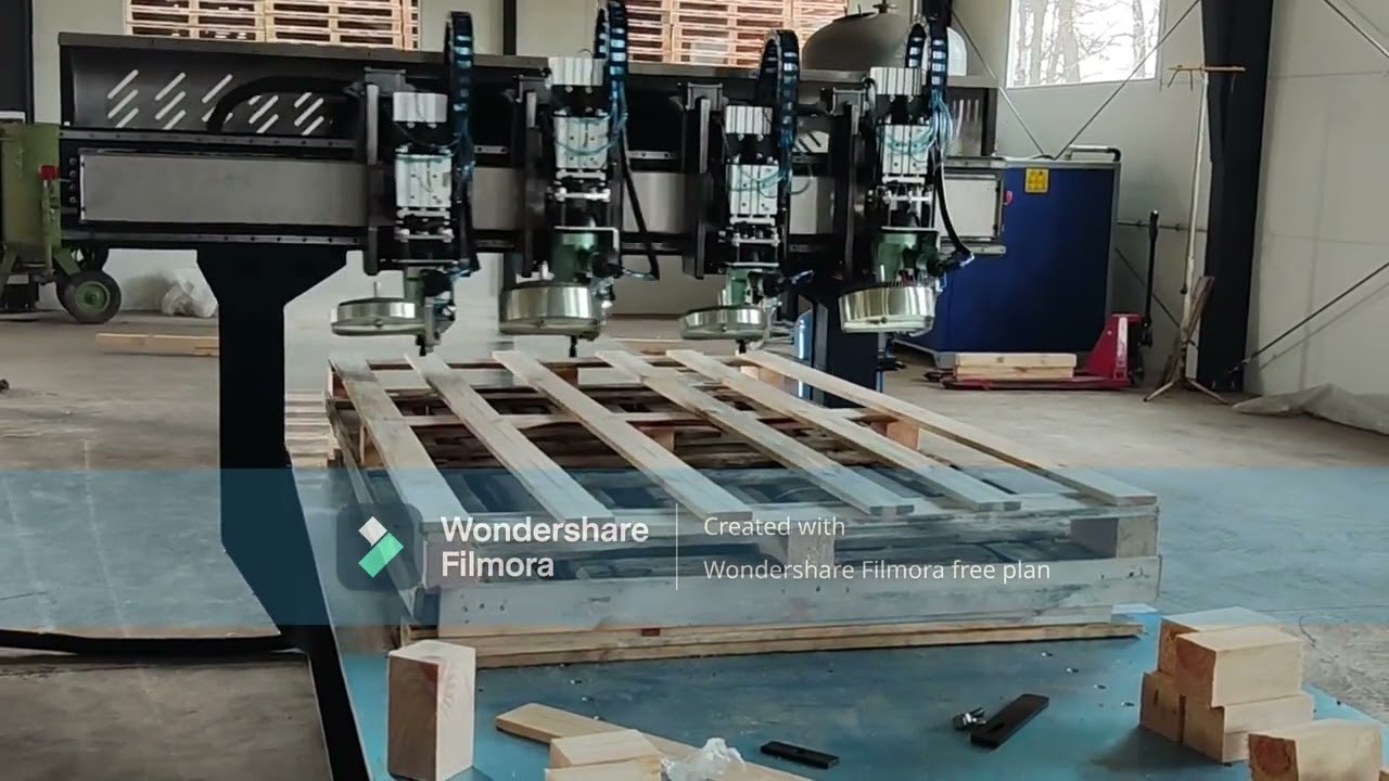 Zbijarka do palet spinX - automat do produkcji palet nietypowych