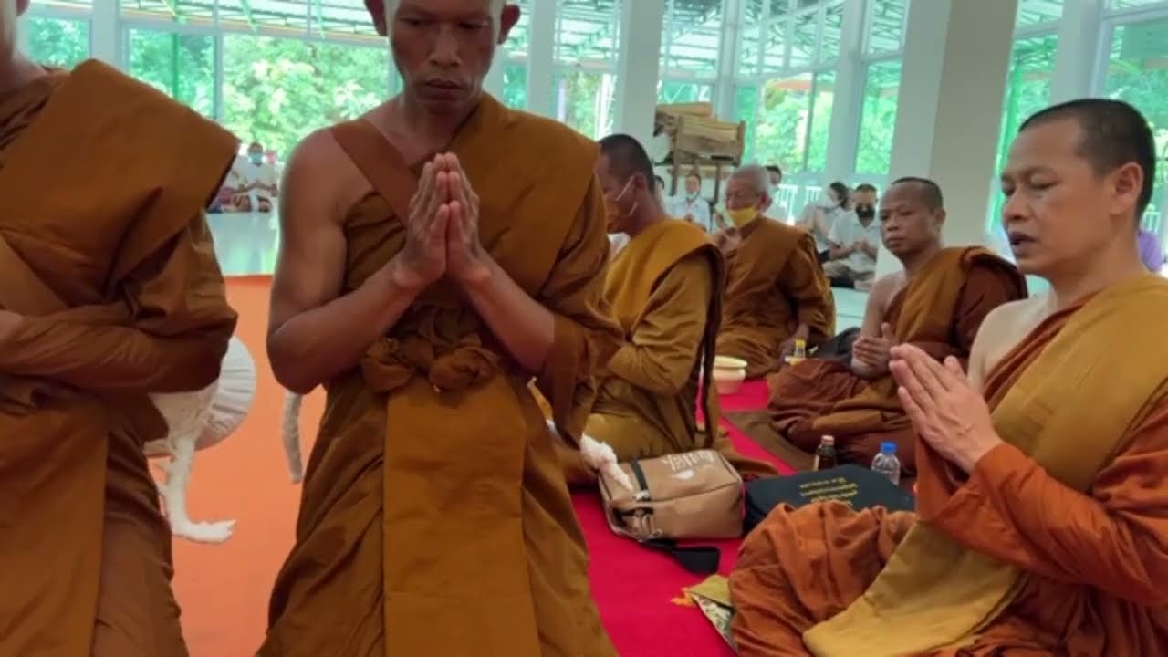 4 กรกฎาคม 2565 สดจากเฟชบุค บวชนาคพระ จากตำบลบ้านเหล่า อ.เจริญศิลป์ บวชที่วัดป่าคำเจริญ