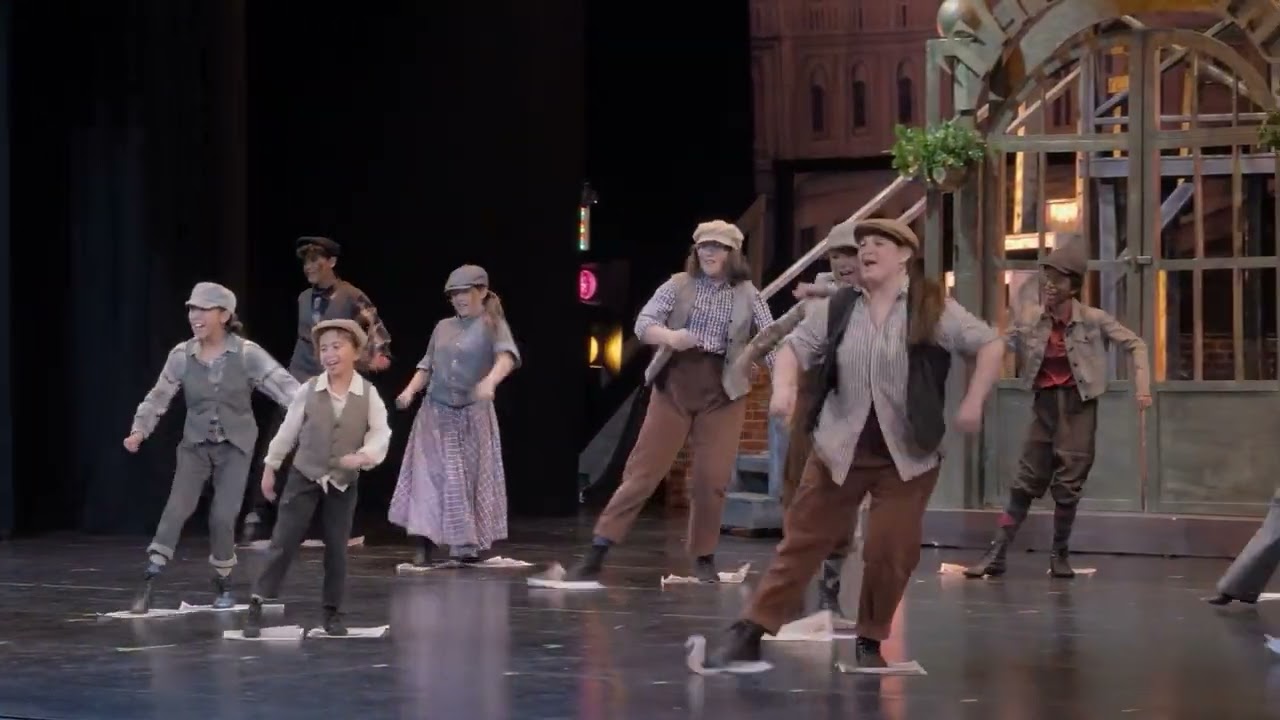 «Лови момент» (мюзикл «Newsies Jr.») (манхэттенская постановка) Top Billing Entertainment Perform...