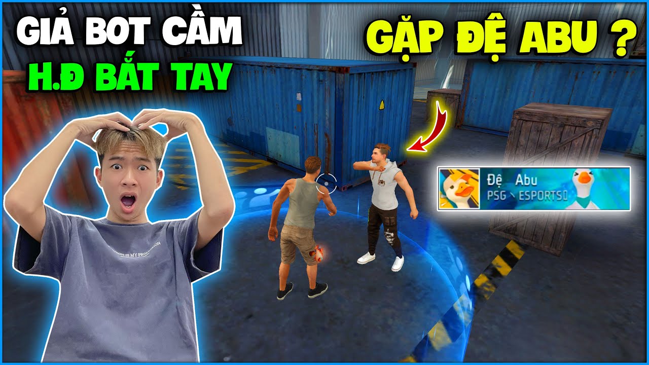 NTN giả bot cầm hành động 