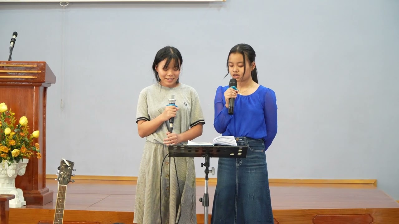 Suhmyatmon & Julie