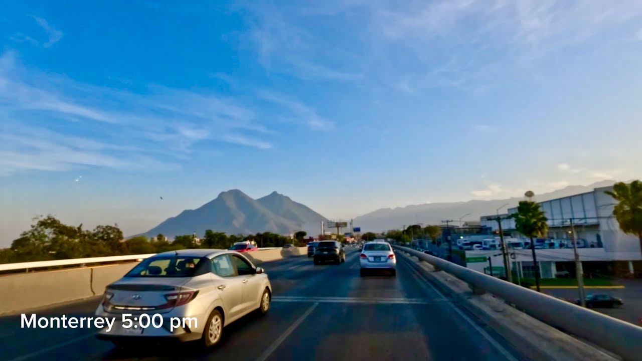 Monterrey 05:00 Drive | Sunny | 4K