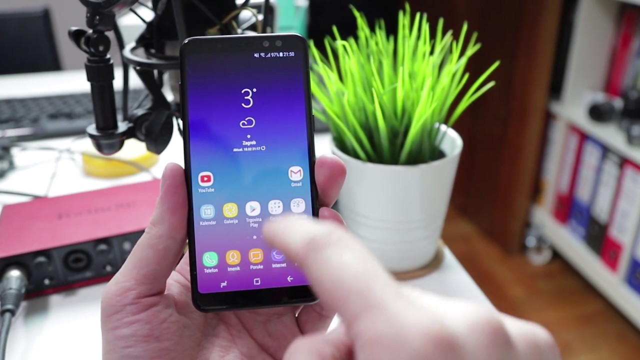 Samsung Galaxy A8 (2018) : Review