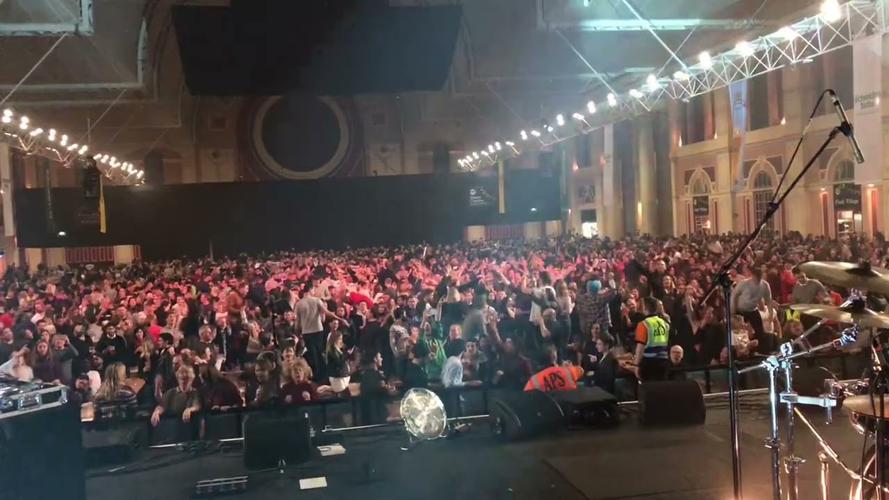 Supreme Queen Tribute Band - Bohemian Rhapsody Live at The Alexandra Palace, London 2018
