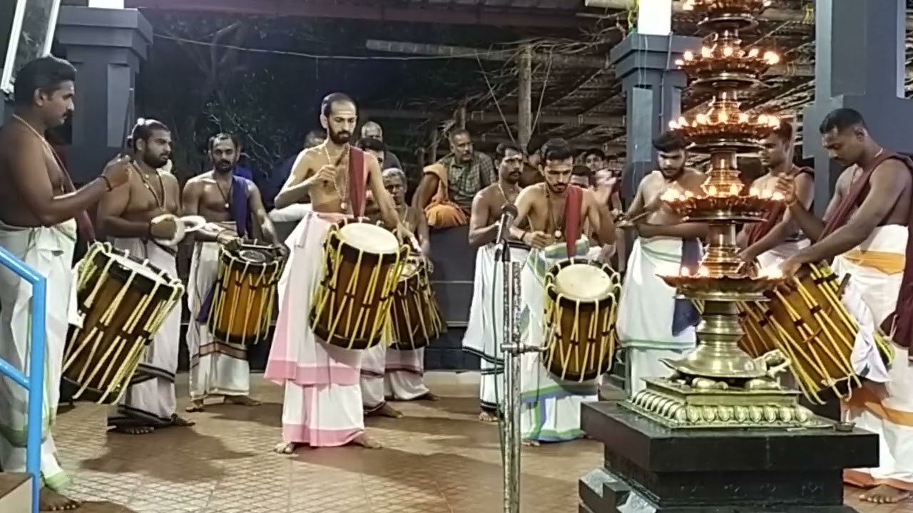 Double Thayambaka:Ottapalam Hari & Panavoor Sreehari. ഇരട്ടത്തായമ്പക:ഒറ്റപ്പാലം ഹരി & പനാവൂർ ശ്രീഹരി