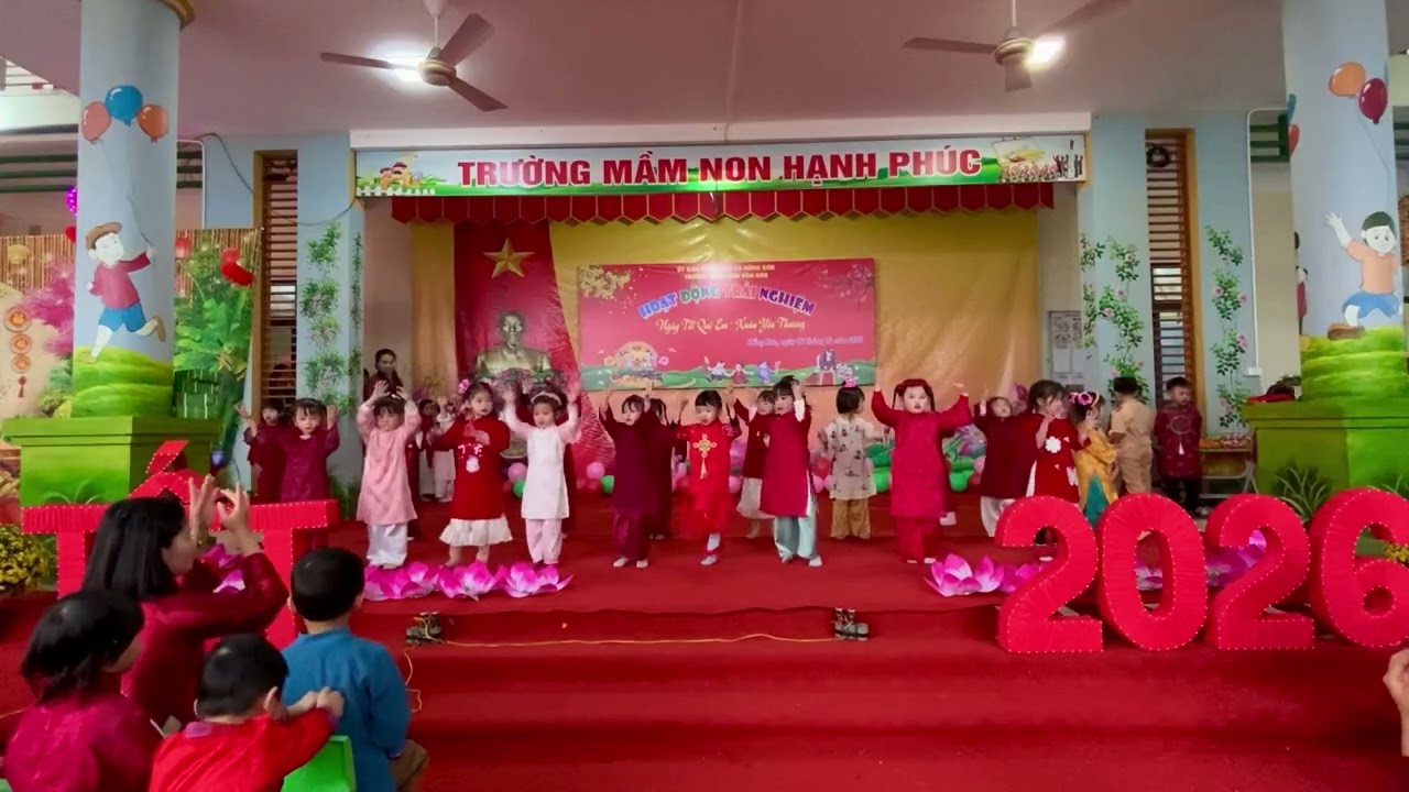 Gala Tết trường mầm non Vân Sơn, xã Hồng Sơn, tỉnh Tuyên Quang