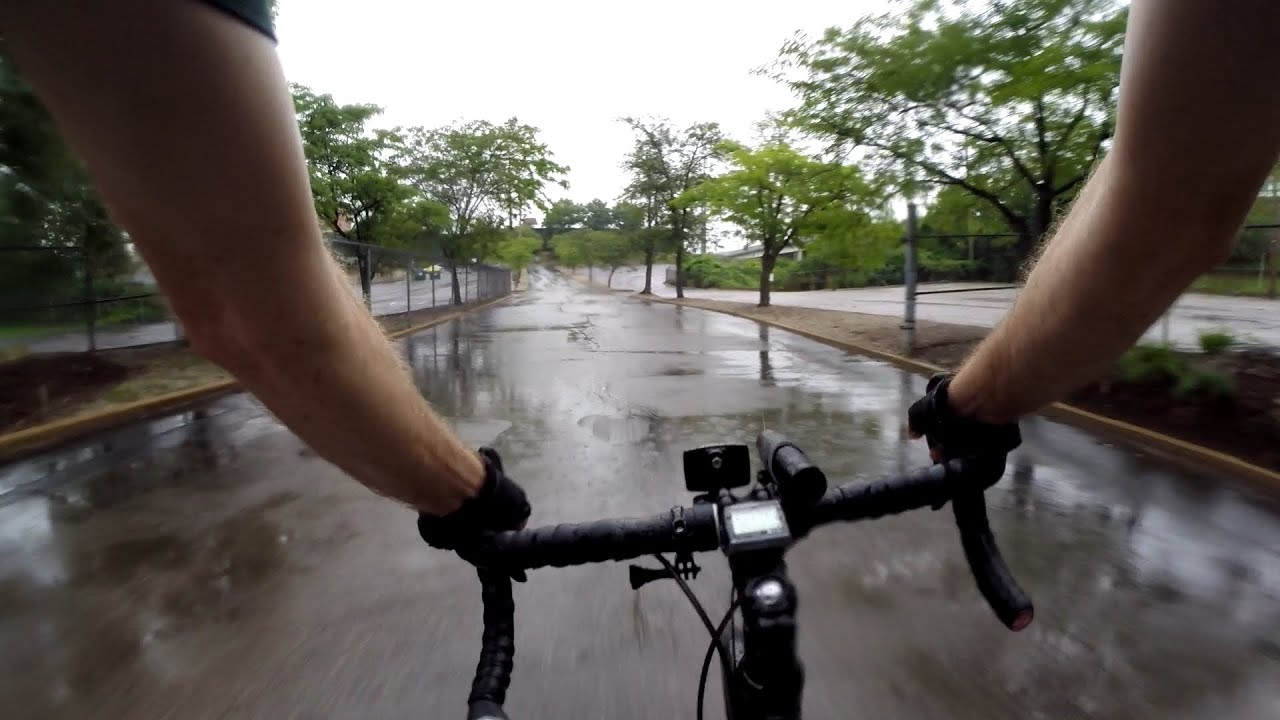 Cycling In The Rain My Mirror And Fenders Commute Bike Blogger