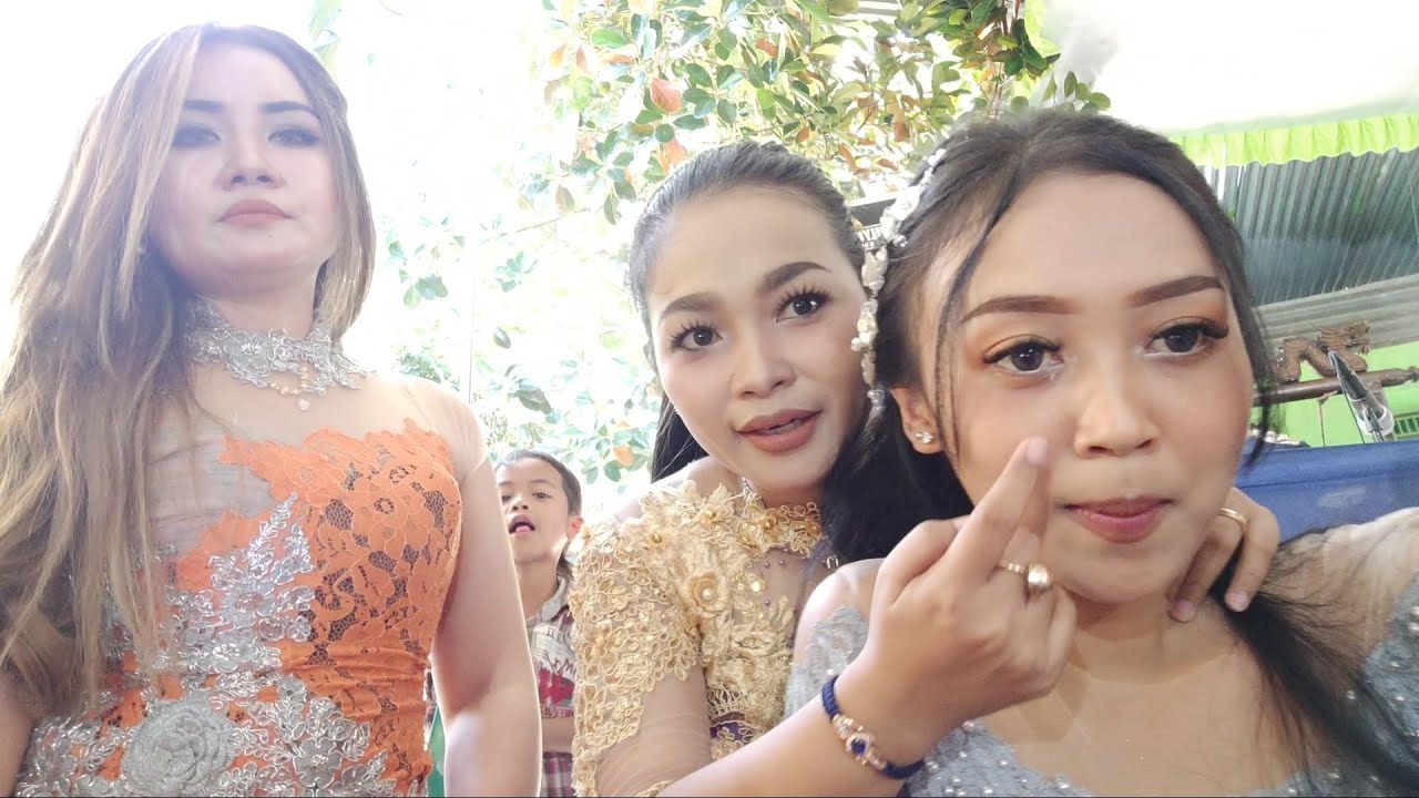Part-2 Penyanyi Campursari punya UgiL-UgiL Yang Unik
