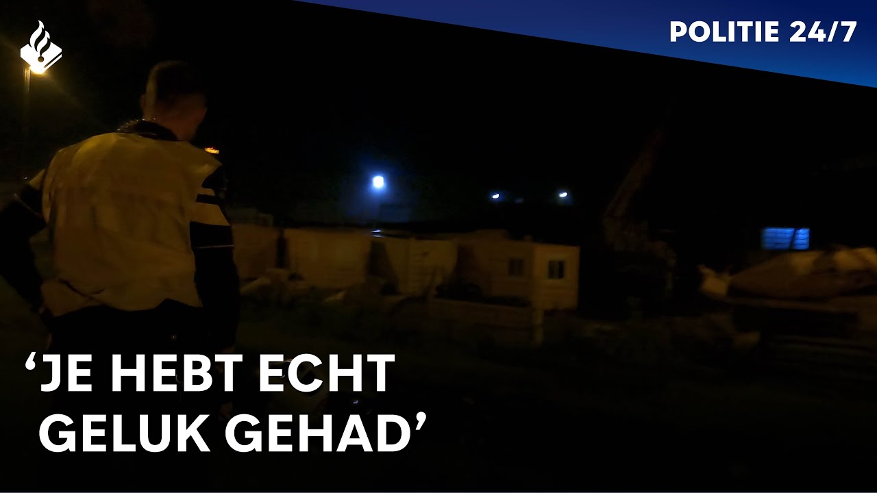Auto in de sloot | POLITIE 24/7