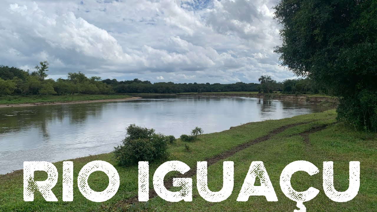 Acampamos no Rio Iguaçu . E pela manhã fomos atrás das traíras 