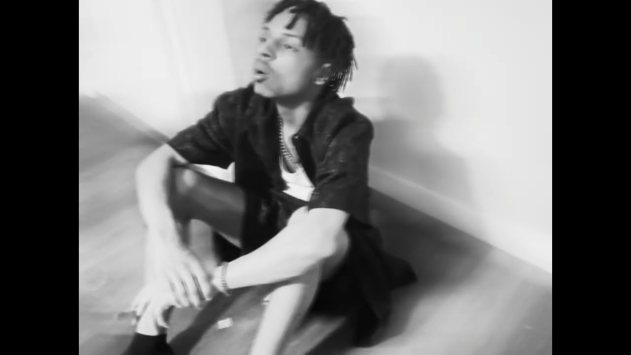 Chris Outtatown - Tic 4 Tac #freestyle (official Audio)
