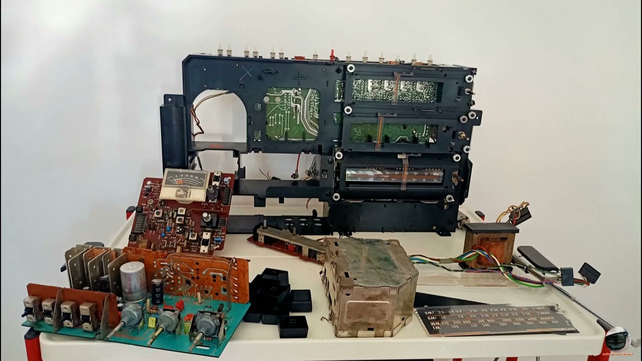 GRUNDIG SATELLIT 3000