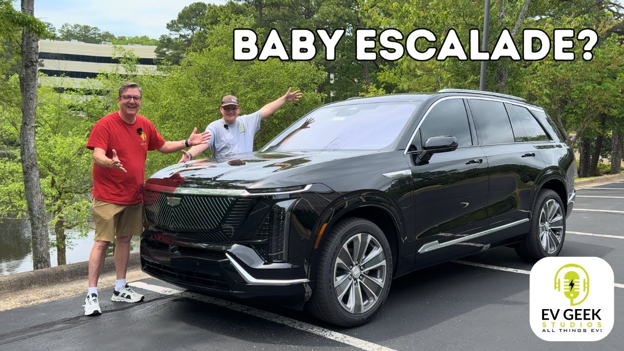 Is this a BABY ESCALADE? 2026 Cadillac Vistiq First Drive and Review