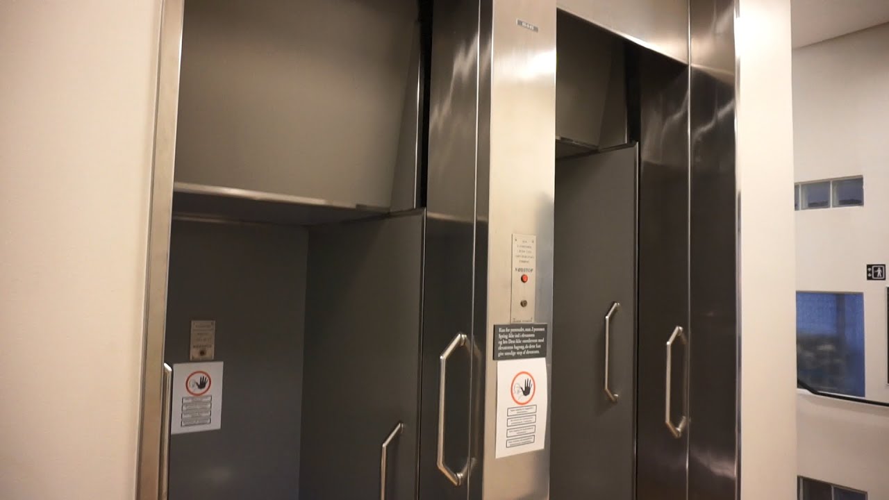 1970 Siemens paternoster serving 8 floors @ Regional Hospital, Horsens, Denmark