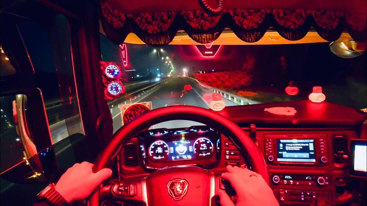 Scania S V8 Open Pipe POV