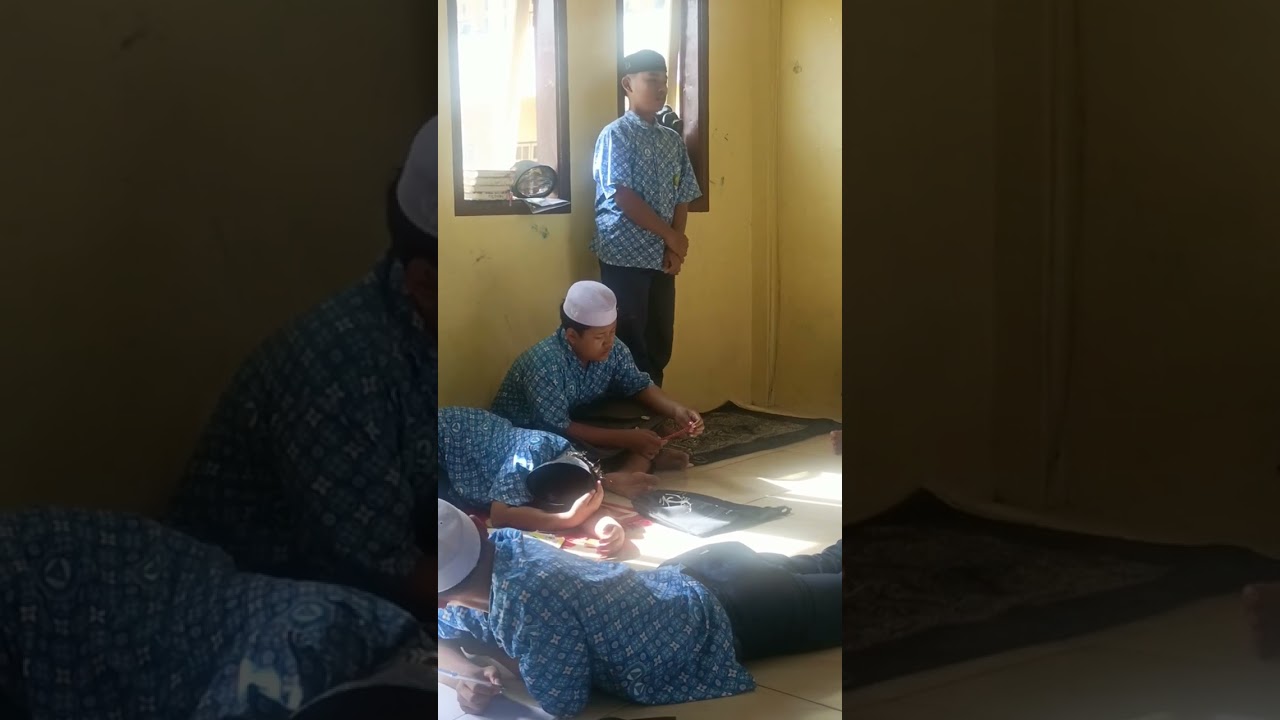 Belajar adzan irama hijaz (versi mekah) MTs Al-Khoirot karangsuko pagelaran kab. Malang